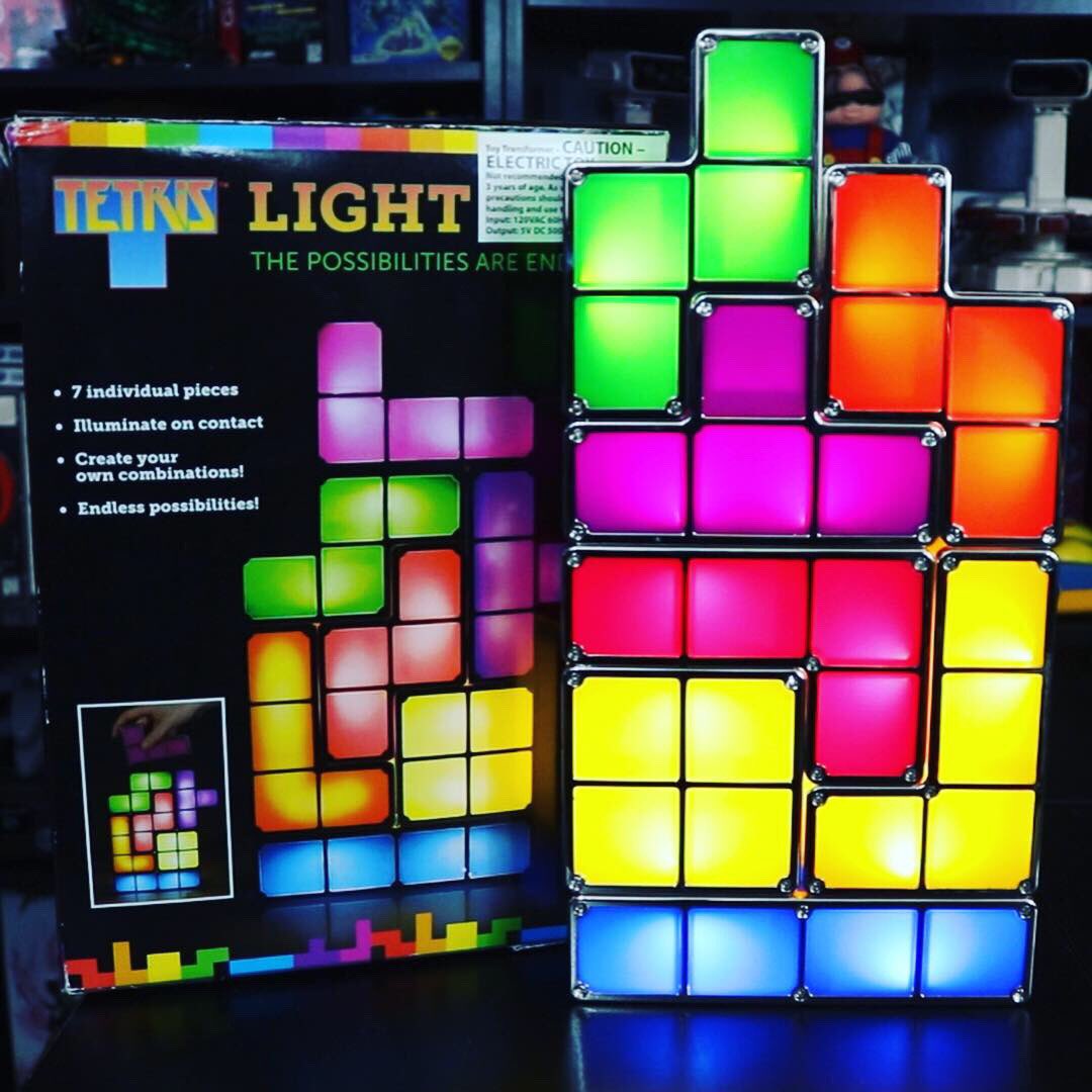 GamerAhmer's tweet image. Loving this #tetrislight ! 😍 #tetris #lamp #colors #stackem #videogames #collection #gameroom #gamerahmer #gamergirl #games #gaming #gamer #gamingcommunity #nintendo #nes #snes #n64 #gamecube #gamestop #gamepickups #retrocollective #retrocollectivena #tetris99 #switch
