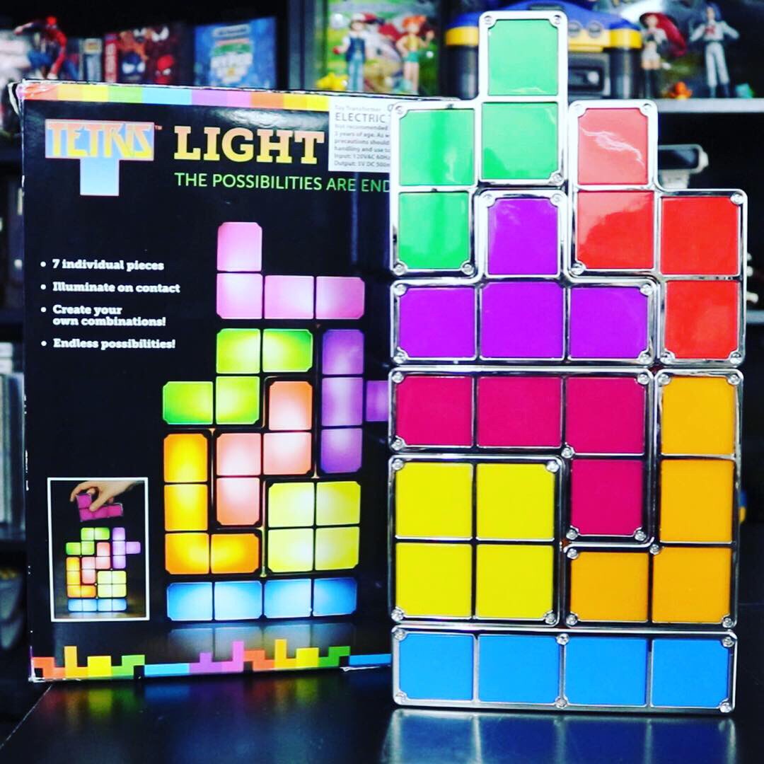 GamerAhmer's tweet image. Loving this #tetrislight ! 😍 #tetris #lamp #colors #stackem #videogames #collection #gameroom #gamerahmer #gamergirl #games #gaming #gamer #gamingcommunity #nintendo #nes #snes #n64 #gamecube #gamestop #gamepickups #retrocollective #retrocollectivena #tetris99 #switch