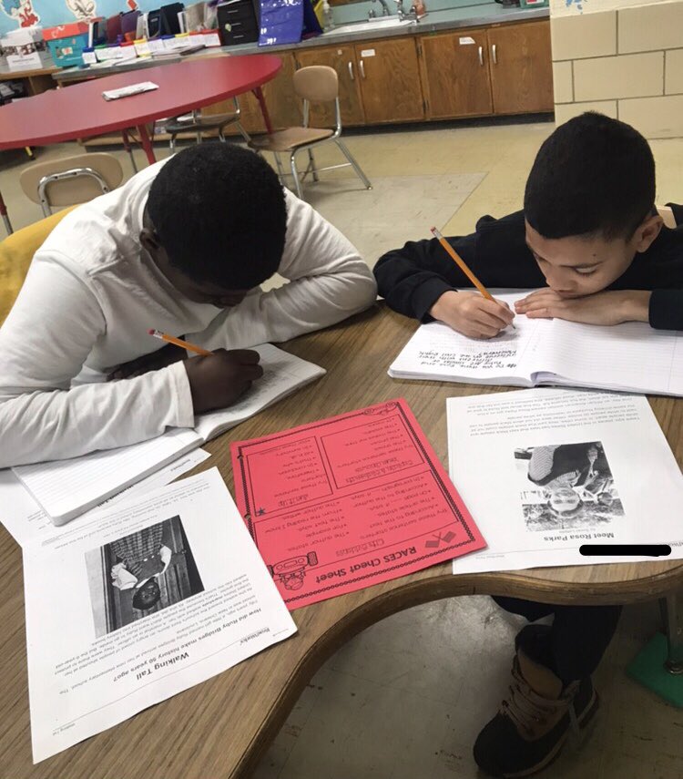 Lisa Meyd tweet media