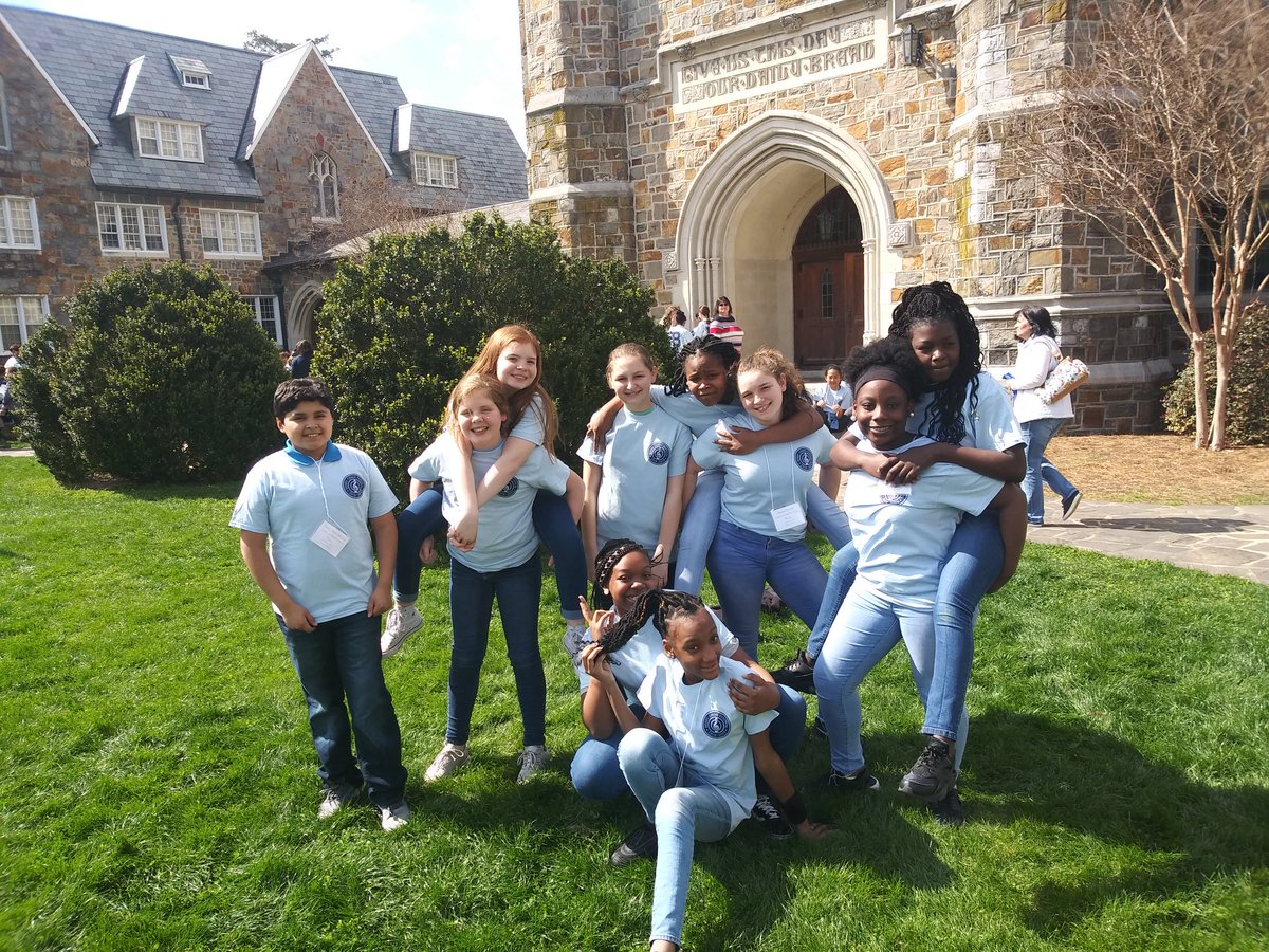 ABrownLCMS's tweet photo. See ya later Berry College! #lcms #lcmscougarstrong #lcmscougarchorus #chorusfestival https://t.co/z3dxNZqnBb