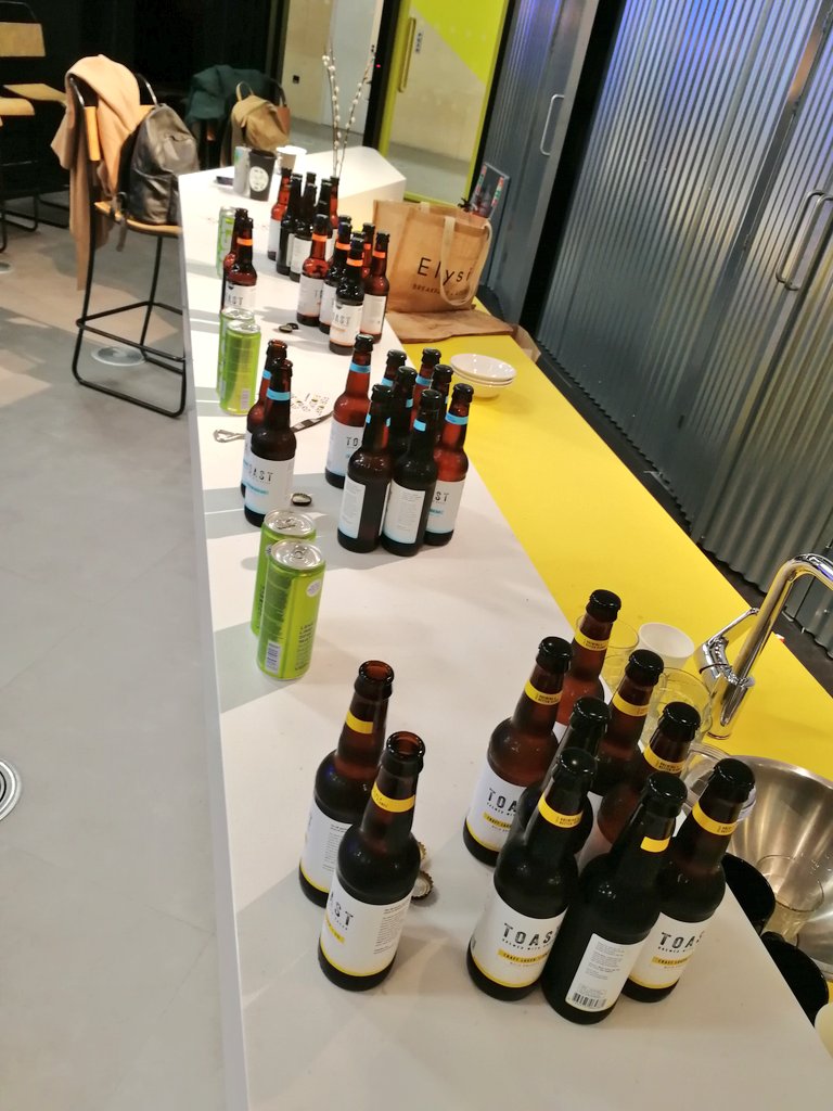forwardfooding's tweet photo. Oops, we did again 🙊 another great turn out for our #London #foodtech meetups this time on #tacklingfoodwaste feat. @TooGoodToGo_UK @chicpfood @Elysia_catering @FareShareUK @SeaChipsUK  @ToastAle &amp; more amazing #food &amp; #foodTech entrepreneurs #techiesmeetfoodies #foodrev #LND https://t.co/jkwCyg6QM4