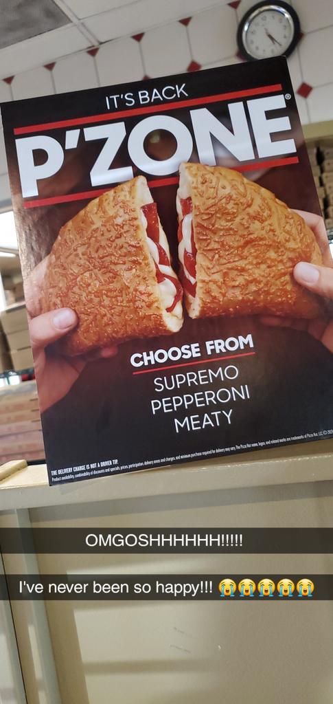 imma_mixedgirl's tweet image. @pizzahut brought back the #pzone!!! ❤️❤️❤️❤️❤️
