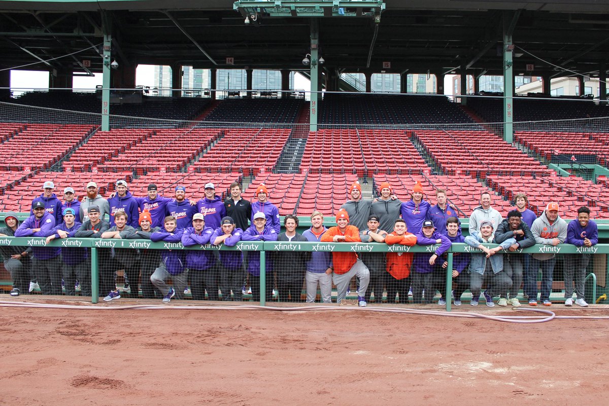 ClemsonBaseball's tweet photo. Made it to Boston! ✈️🐾

Before we practiced, we made a pitstop...

@RedSox

PHOTOS - https://t.co/rT8s0BItEp https://t.co/aDNYJ6AMHs