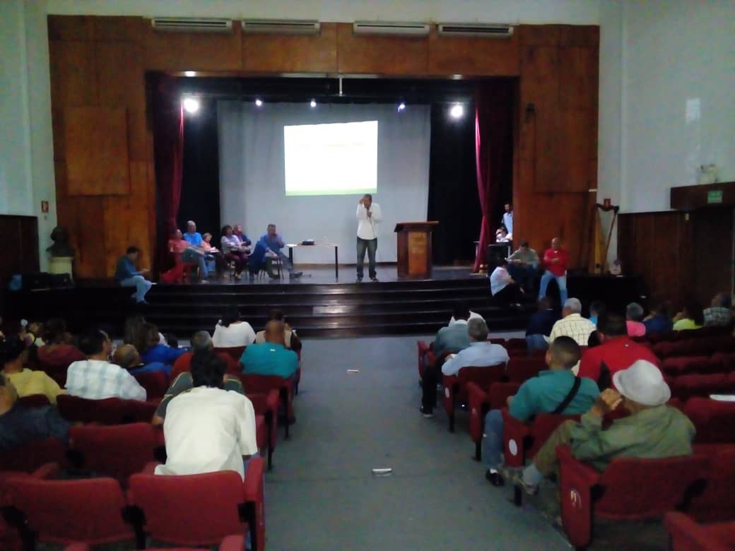 mreyesPSUV's tweet photo. Hoy Aragua dijo presente en el consejo federal nacional de Sinafum @RMarcoTorres #DiaMundialdelSindromedeDown #AraguaPotencia https://t.co/jMZUw1piEz