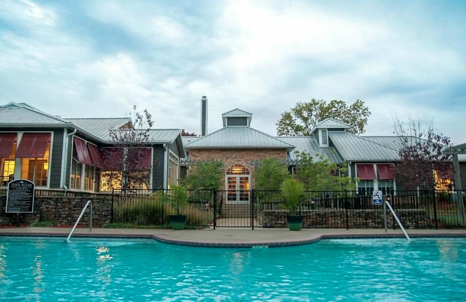 RiversetApts's tweet photo. Through our photo gallery, you can see all the amenities we provide to make our residents' lives more enjoyable! https://t.co/ult84VAFUl https://t.co/gNFokjOLtu
