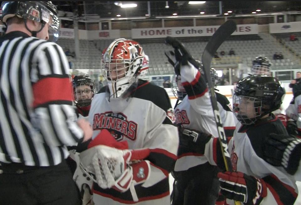 Glace Bay Miners and <a href="/TasaPeeweeAAA/">Tasa Ducks PeeweeAAA</a> win openers on Day 1 @NSPeeWeeAAA2019.  #NSPeeWeeAAA2019 #SportsandMoore

Highlights: bit.ly/2JEBPai
