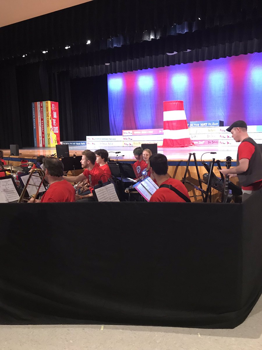 DinaStatho's tweet photo. RH Senior High School presents-Seussical ๐ผ๐ผ๐ค๐ท๐บ๐ญ Let the show begin!! @BPattonRH @RHArtsEd #RHcometpride https://t.co/M4kyzuWs5P
