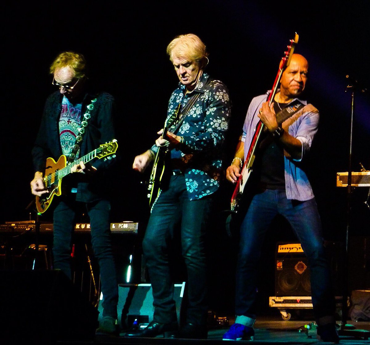 Great Show with <a href="/TomCochraneMUS/">Tom Cochrane</a> in Medicine Hat on Tuesday , had no idea how Crazy Good Kenny was on Slide Piano and electric , #BucketList