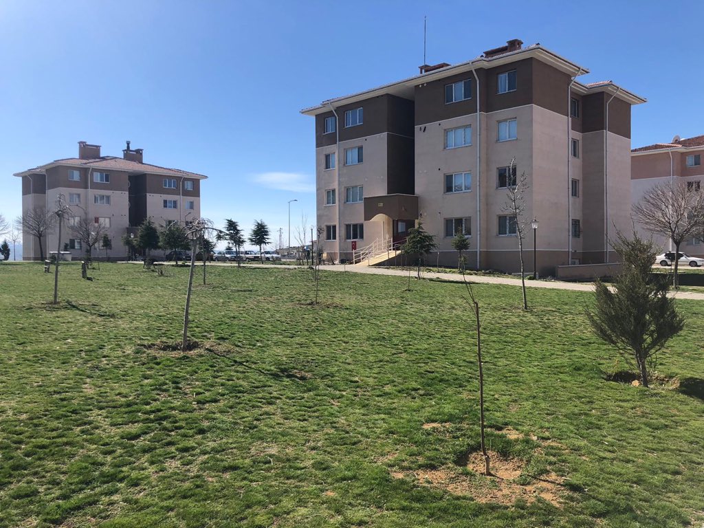 EmlakYonetim's tweet photo. TOKİ Ankara Çubuk sitemiz ziyaret edilerek site personelimiz ve site sakinlerimiz ile görüşüldü https://t.co/91eqhozZ8h