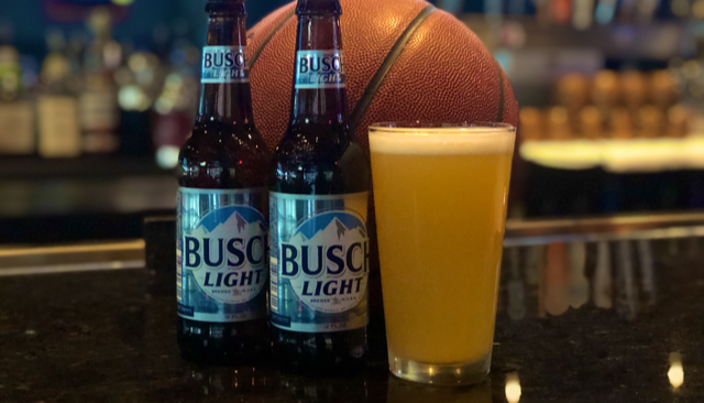PaulisLounge's tweet photo. 🍺 + 🏀 = March Madness
Come to Pauli's to watch the tournament! We will open early tomorrow, at 11:00AM! https://t.co/IDbF64NZqX