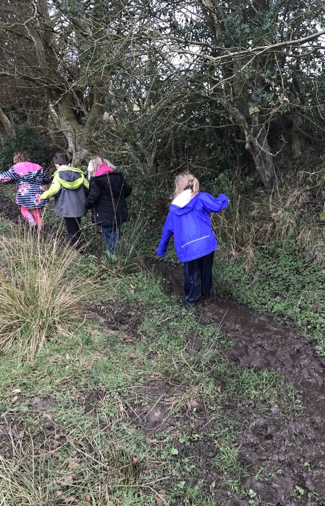 SalinePS's tweet photo. A #mudwalk and a #burnjump as standard with P1 and P2 when we go outdoors 😀 https://t.co/UULgVhlFU9