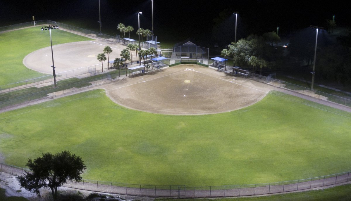 MuscoLighting's tweet image. Are reliability and glare control top priorities at your field? Find out how #Musco can help meet your top priorities with the help of our experienced Team and customized solution. bit.ly/2Hz5Kyk