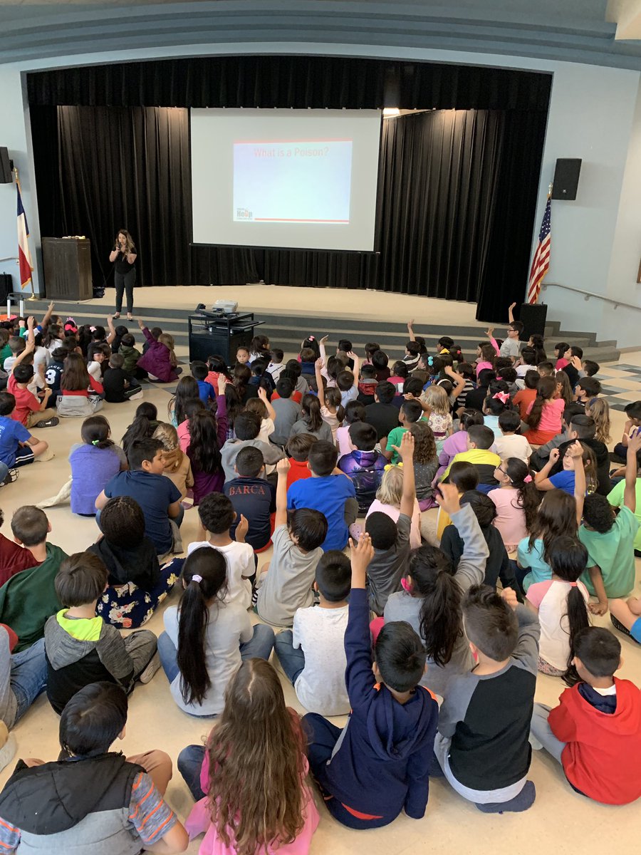MrsBaconKinder's tweet photo. Poison prevention is ALWAYS important! #ThompsonIsExcellence #PoisonPrevention #cfbmatterstome https://t.co/N3vlwJJJSS