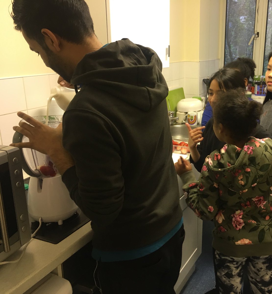 kcbna1's tweet image. Our New Young Stars programme yesterday #smoothie making #boxcercise and lots of #fun and #games - Every Wednesday 4.45pm to 6.30pm at the Youth Centre term time only for young people aged 9-13 years old! Have kids? Young family members? Pop in and speak to the team! 😊