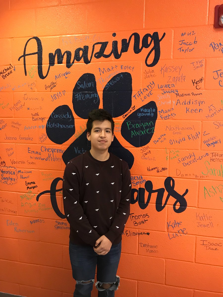 JCHSBuses's tweet photo. Congratulations to Brayan Alvarez - Contreras, for receiving a positive behavioral referral from @turchinsenglish, for his kindness and ability to think outside the box.   Congratulations Brayan!!!  @MrDelliSanti @CarsonGuidance @jchsyrbk https://t.co/t9b35WHaYh