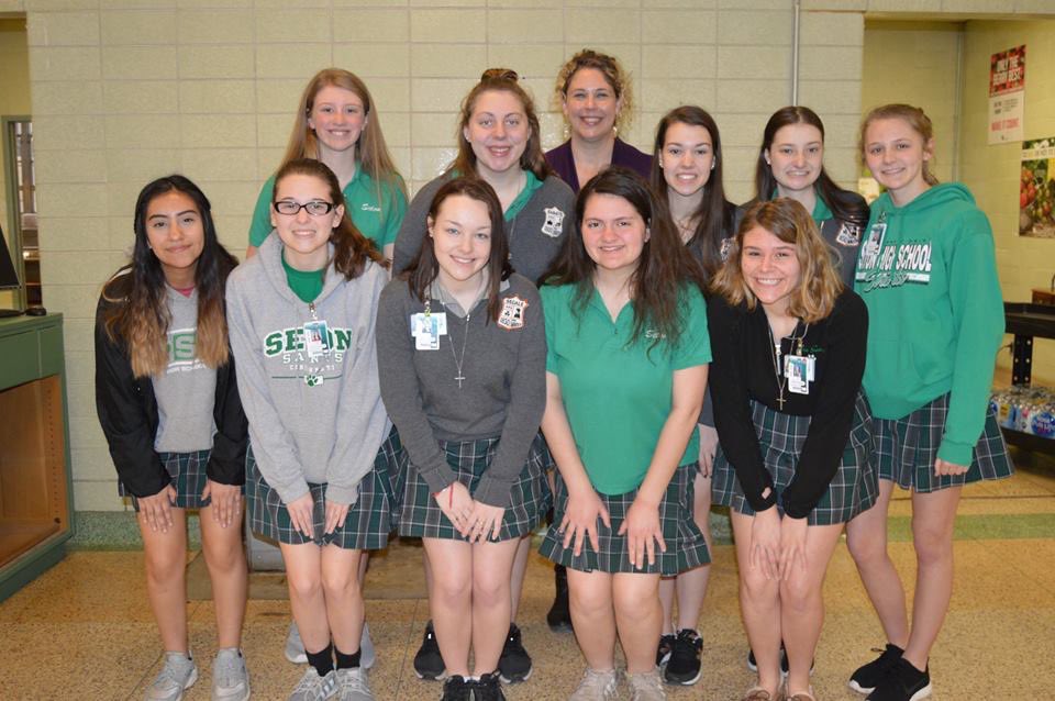 setonhs's tweet photo. Congratulations to the students who were honored this morning and inducted into the following Honor Societies: Auxilium Latinum (Latin), Sociedad Honoraria Hispanica (Spanish), Societe Honoraire de Francais (French), and National Art Honor Society!! #TimeForHonors #TimeForSeton https://t.co/ePuhGlwz2m