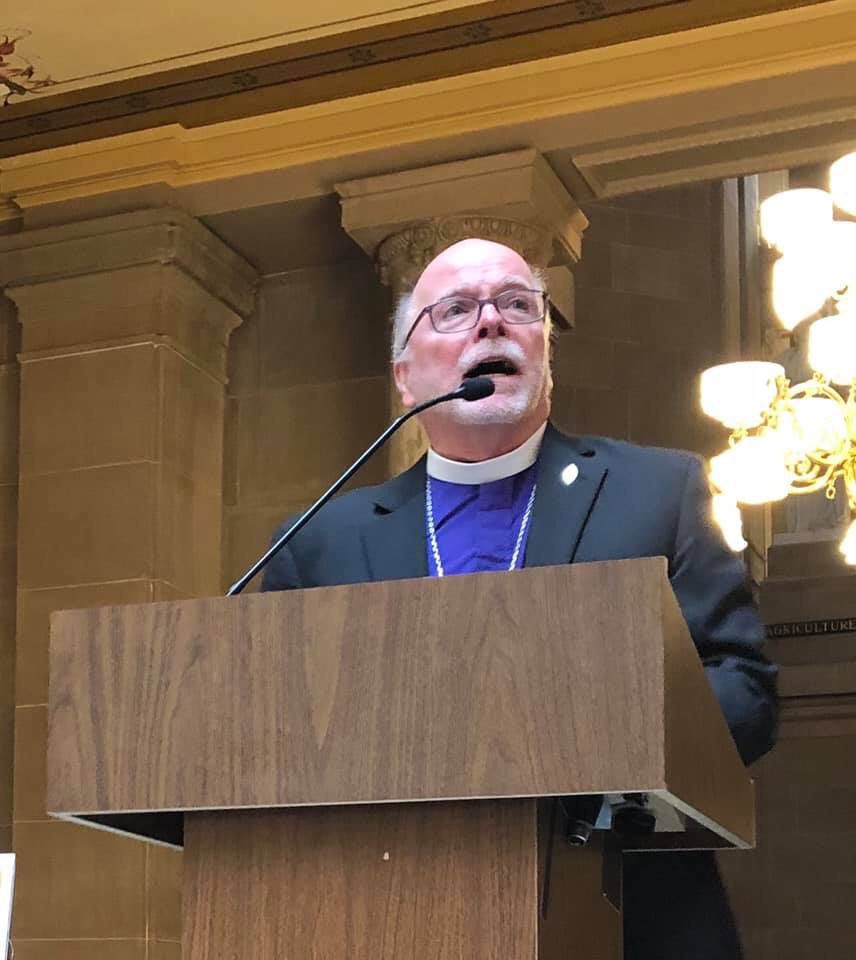 EDofNIN's tweet photo. Today, @Bishop_DSparks joined with Bishop @JenniferBB and other faith leaders at the Indiana Statehouse to pray and speak in favor of hate crimes legislation. Indiana is one of only five states in the country that does not have laws addressing hate crimes. #IndianaForward https://t.co/pCbDxMrWiT