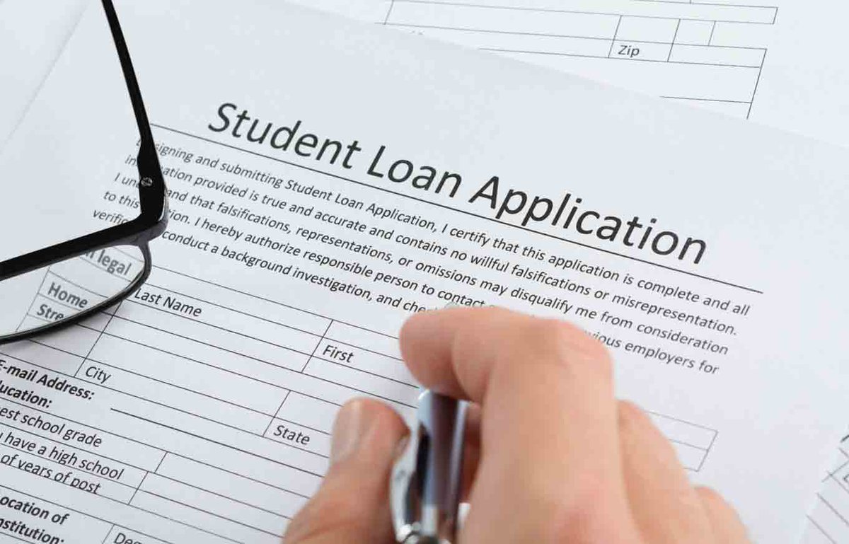 Reminder - The Clark Educational Loan is now available to eligible seniors and graduates of Waltham High School! Applications are available in the WHS Guidance Dept. &amp; must be returned to them no later than FRIDAY, MAY 10TH, 2019: bit.ly/2tyTc1C