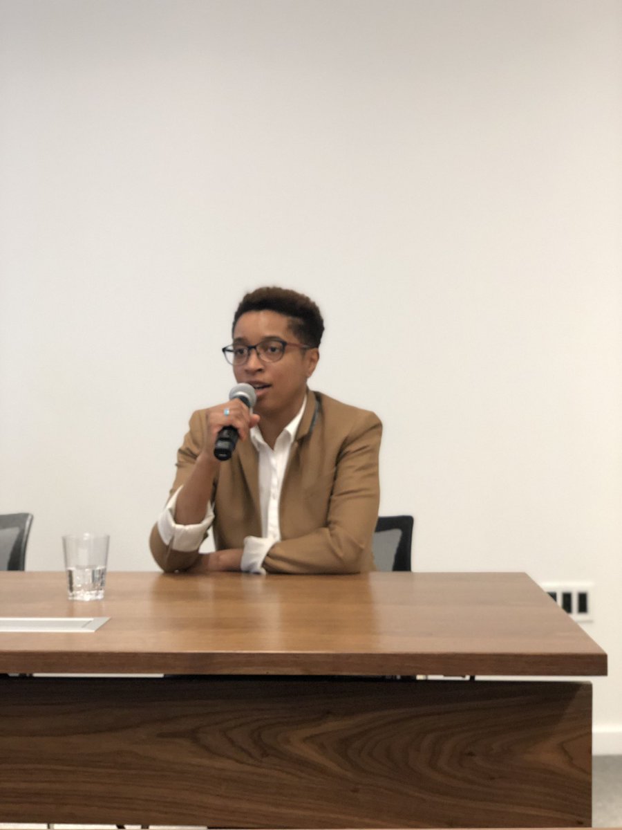 DrewSocial's tweet photo. Moving @StartOut panel last night “Celebrating Intersectionality: #Queer #Women #Entrepreneurs.” It’s amazing what we can achieve when we treat everyone equally and lift each other up! #LGBTQ https://t.co/NceDD1mqBH