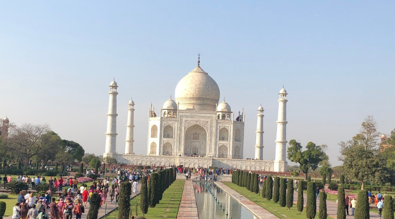 IconicSnob's tweet image. Andy &amp;amp; Terry are in India! At the Taj Mahal #antiquerowwpb #palmbeachliving #palmbeachdesign #westpalmbeacharts #designgallery #eclecticliving #palmbeachdesigner #palmbeachinteriordesign #eclecticdecor #designinspiration #designerdeinteriores #indiatravel #indiantreasures