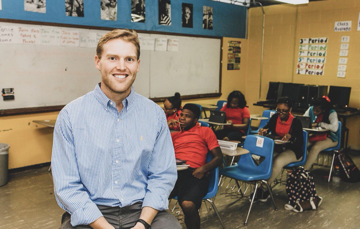 👉🏻Check out this article ( bit.ly/Deltateachersh… )! It sheds some light on the dire need of quality teachers in the MS Delta.📙✏️Please message us if you or someone you know is interested! #equippingchangemakers