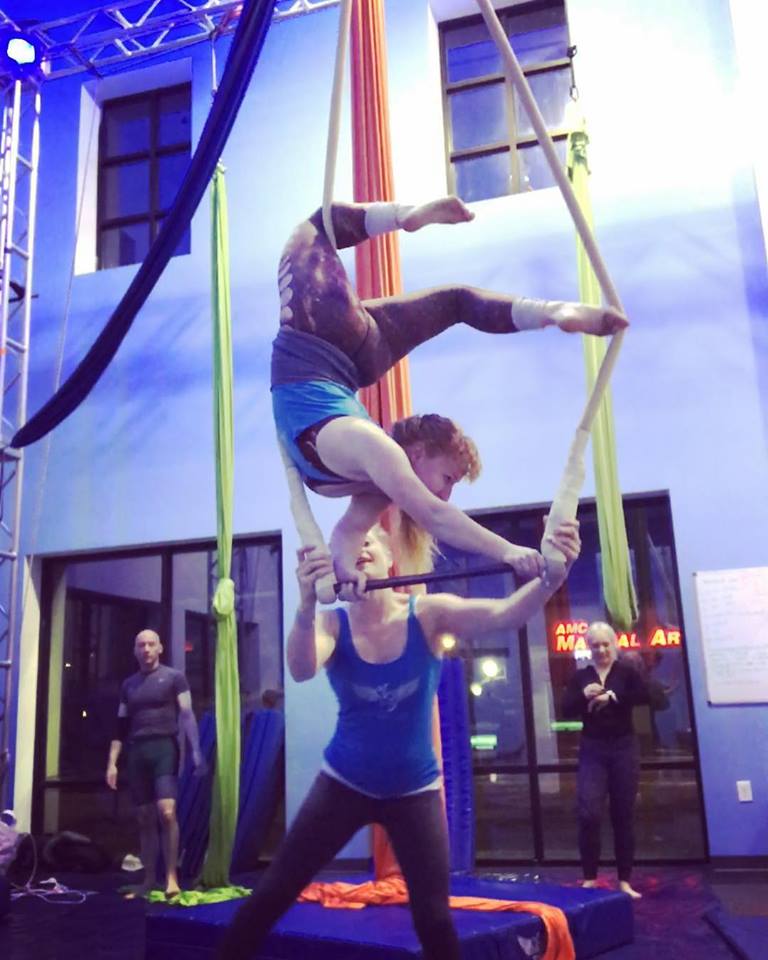 Trapeze Class happening tonight at 6pm. Meet us at the Bar. 

#skygymatlanta #aerialdance #aerialinspiration #aerialbeauty #aerialistsofig #aerialistsofinstagram #aerialnation #aerialeverydamnday #aerialstrong 
#trapeze
#circusinspiration #circusstrong #circuseverdamnday