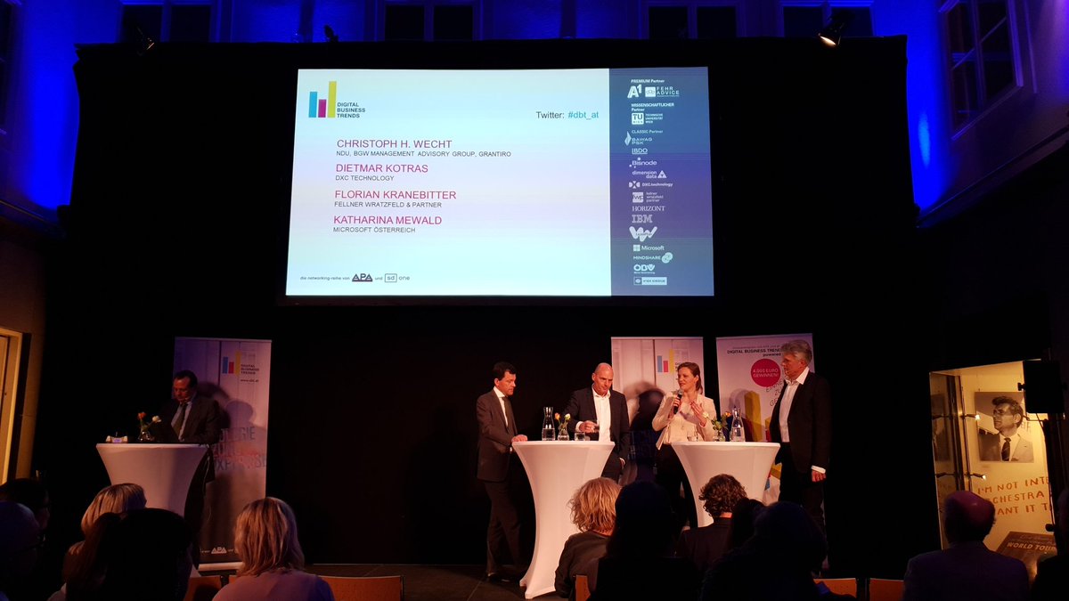 snowjumbo's tweet photo. Am Podium: Dietmar Kotras (DXC Technology), Florian Kranebitter (Fellner Wratzfeld &amp; Partner) und Katharina Mewald (Microsoft Österreich) @dbt_at https://t.co/XIEcQv7DmB
