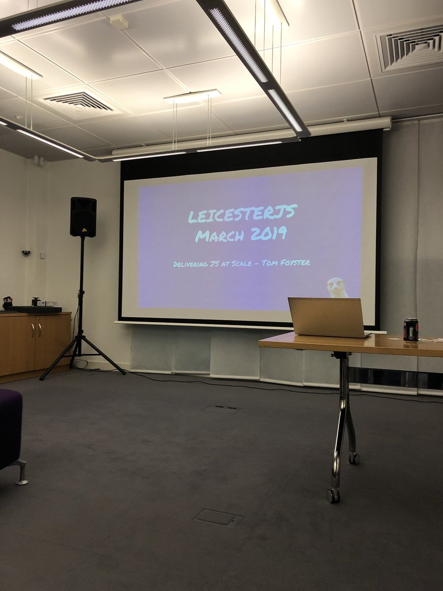 mattpowerdev's tweet image. Waiting ⌛️⌛️⌛️ #LeicesterJS
