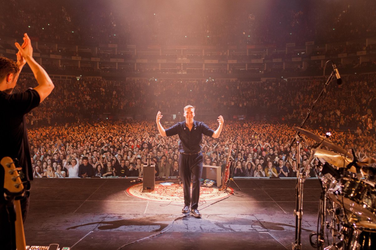 george_ezra's tweet photo. Two amazing nights completed at @TheO2 in London. TWO NIGHTS. Still not over it. Thank you for coming, for dancing, for singing and for being utter legends. This kid loves ya ❤ https://t.co/PR8z59RYjd