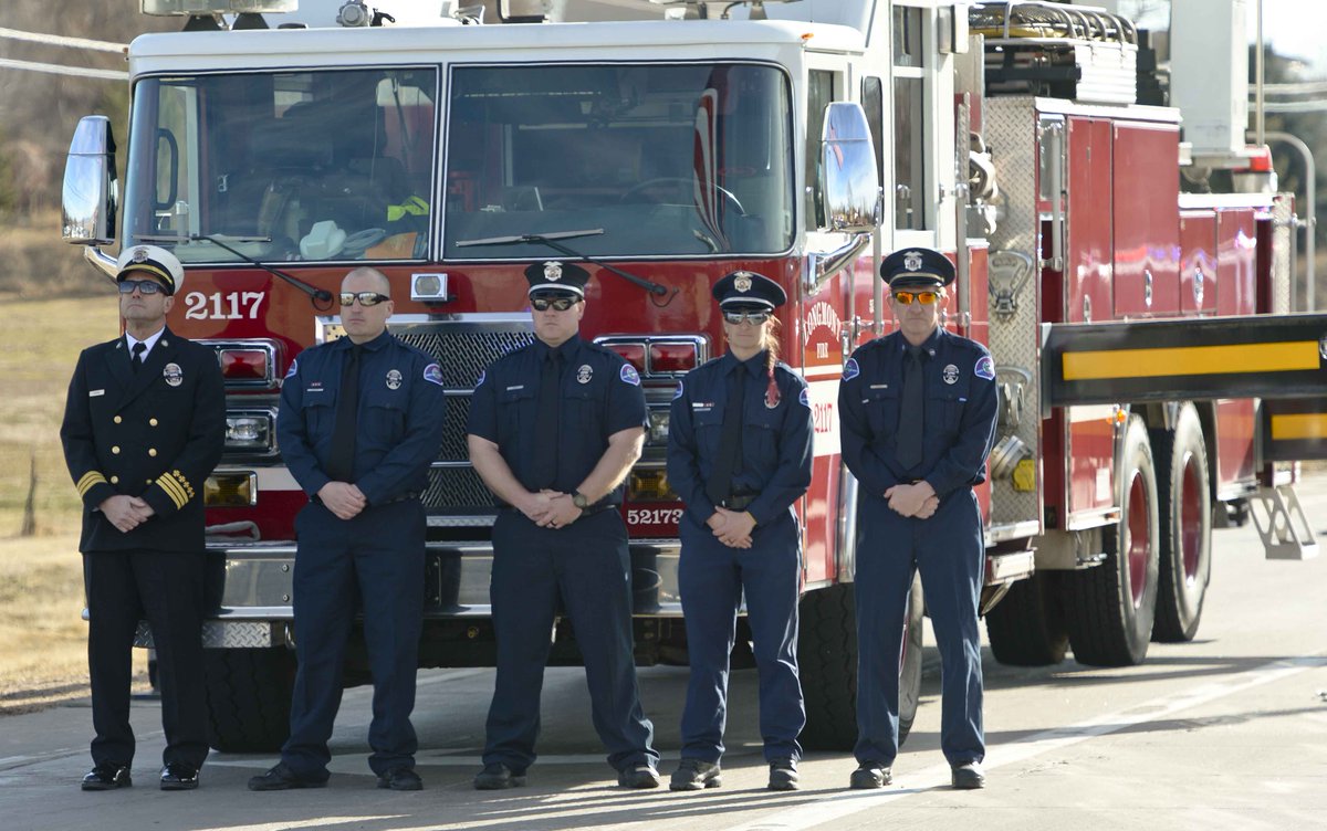 Lewis Geyer (@lgeyertc) on Twitter photo Photos: Funeral procession for #Colorado State Patrol Cpl. Daniel Groves in #Longmont <a href="/TimesCall/">Longmont Times-Call</a> <a href="/lbcchurch/">LifeBridge Christian Church</a> bit.ly/2JvIRyk Photos: Funeral procession for #Colorado State Patrol Cpl. Daniel Groves in #Longmont <a href="/TimesCall/">Longmont Times-Call</a> <a href="/lbcchurch/">LifeBridge Christian Church</a> bit.ly/2JvIRyk