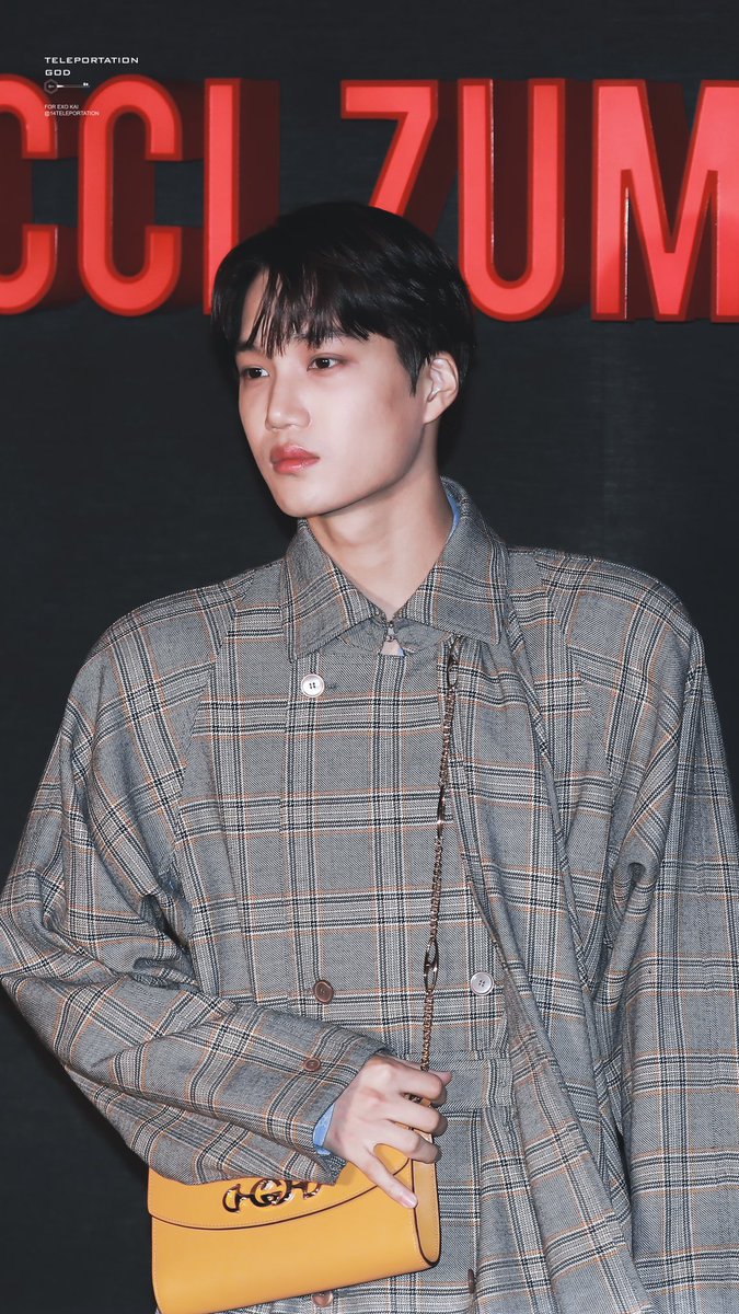 14TELEPORTATION's tweet photo. 190321 GUCCI ZUMI NIGHT

#김종인 #엑소카이 
#KAIISGOD https://t.co/4Ybzoo3qs5