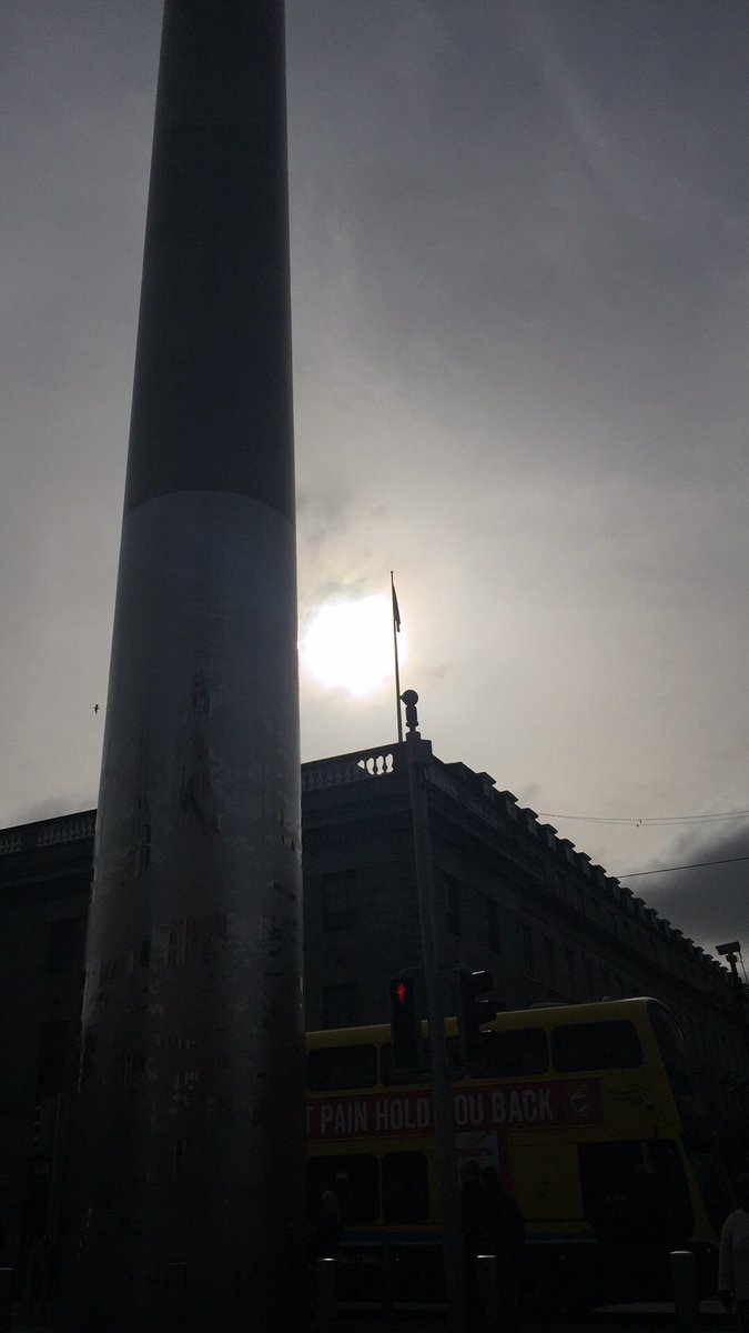 starry_eyed1285's tweet photo. And the sun was out...for a while.๐โ๏ธ๐ถ๐ปโโ๏ธ #adjustingtothecold #helloireland https://t.co/HLQR6kyVML