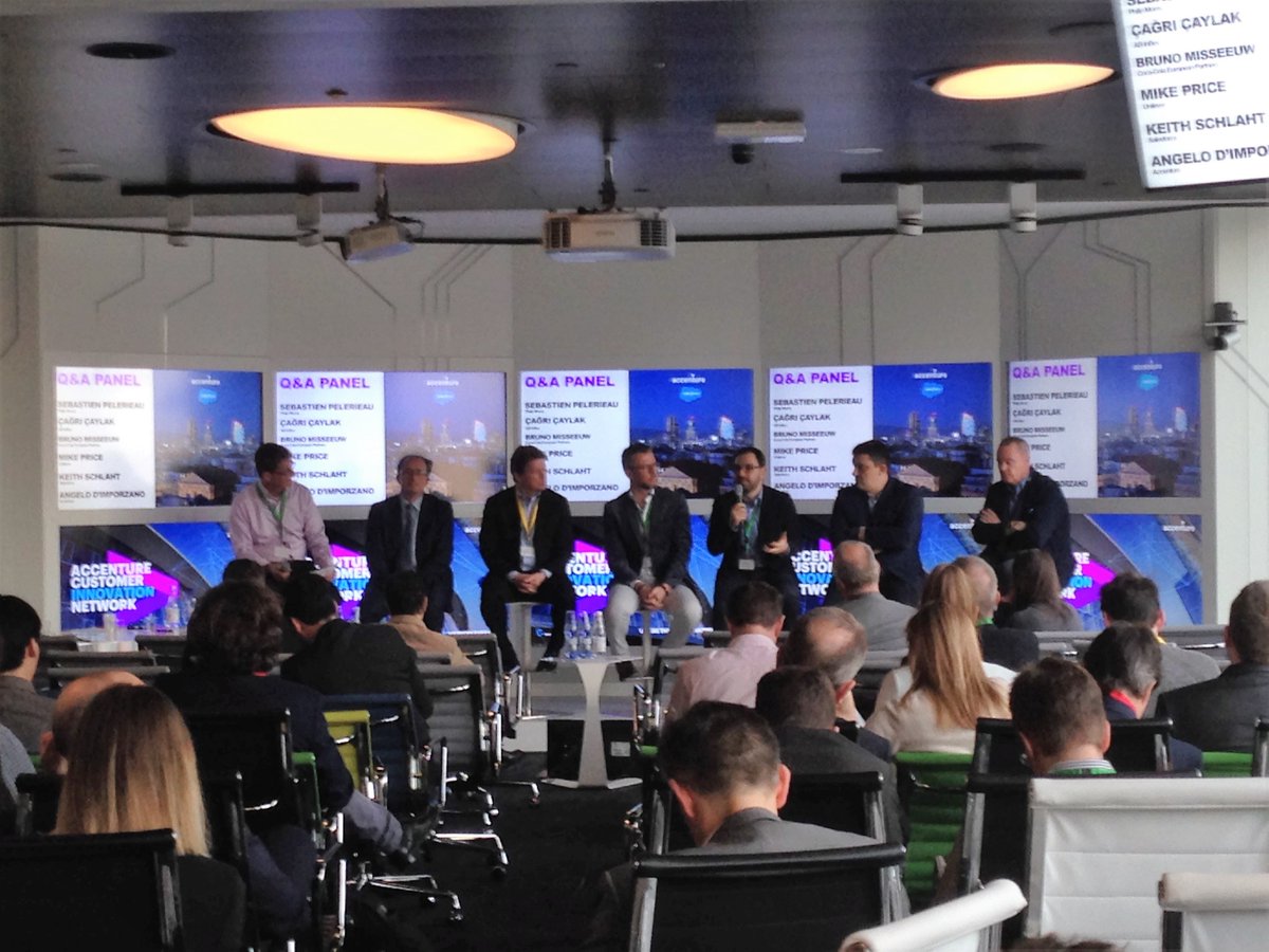 JasonJMurphy99's tweet photo. A powerhouse panel discussion at #CPGDigitalSuccess Milan on trends & leading practices to prepare #CPG’s digital future with @AccentureCPG, @Salesforce, @AbInBev, @CocaColaEP, @InsidePMI, @Unilever. #LivingBusiness #Accenture https://t.co/KFowBsPmK6