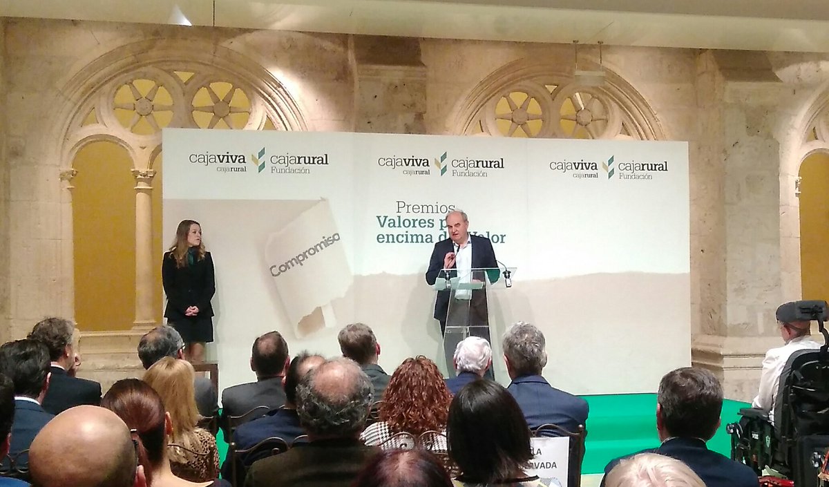 fundcajaruralbu's tweet image. Andrés Hernando @HiperbaricHPP premio a la #responsabilidad empresarial #ValoresPorEncimaDelValor