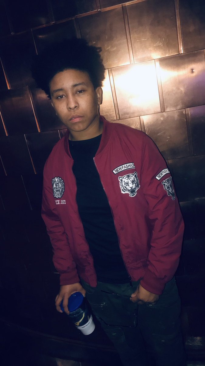 BlaqXcellence's tweet photo. Above Sea-Level 🌊, I’m on G-Level 💯
.
.
.
.
#lgbtmemphis #memphisgrizzlies #bealestreet #stud #streetfashion #lgbt #2chainz #moneyintheway https://t.co/sMbyoFDW4I