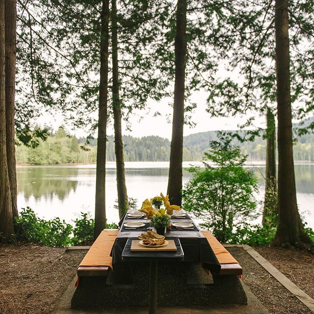 StudyinBC's tweet photo. If glamorous + camping = #glamping, then what does glamorous + picnic =? We don't know, but it sure looks nice! Can't wait for summer. 🍽

#studyinbc #livelearnBC #exploreBC #helloBC #iloveBC #lifeinBC #BCliving #beautifulBC #BC #BritishColumbia #Cana… https://t.co/qjdOlUjaTz https://t.co/NjxH2mCWGe