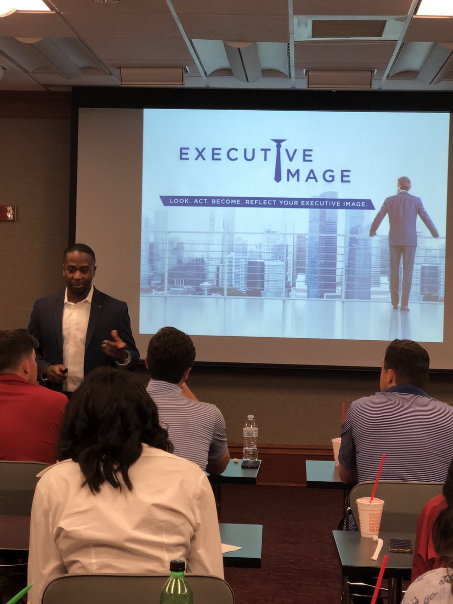 Tide_ENHANCE's tweet photo. Last night our senior student-athletes had a great time learning about the importance of personal branding to assist in their professional transition.💼
#polishedprofessional
#developingourpersonalimpression https://t.co/90WtKF9HAr