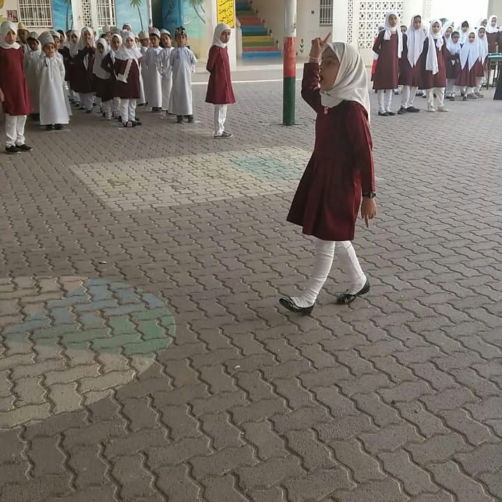 أبدعت الأستاذة خلود النعماني والأستاذة شيخة الزيدي في إعداد إذاعة مميزة بمناسبة يوم المكتبة العربي ...صرح ينبض بالعلم والقيم