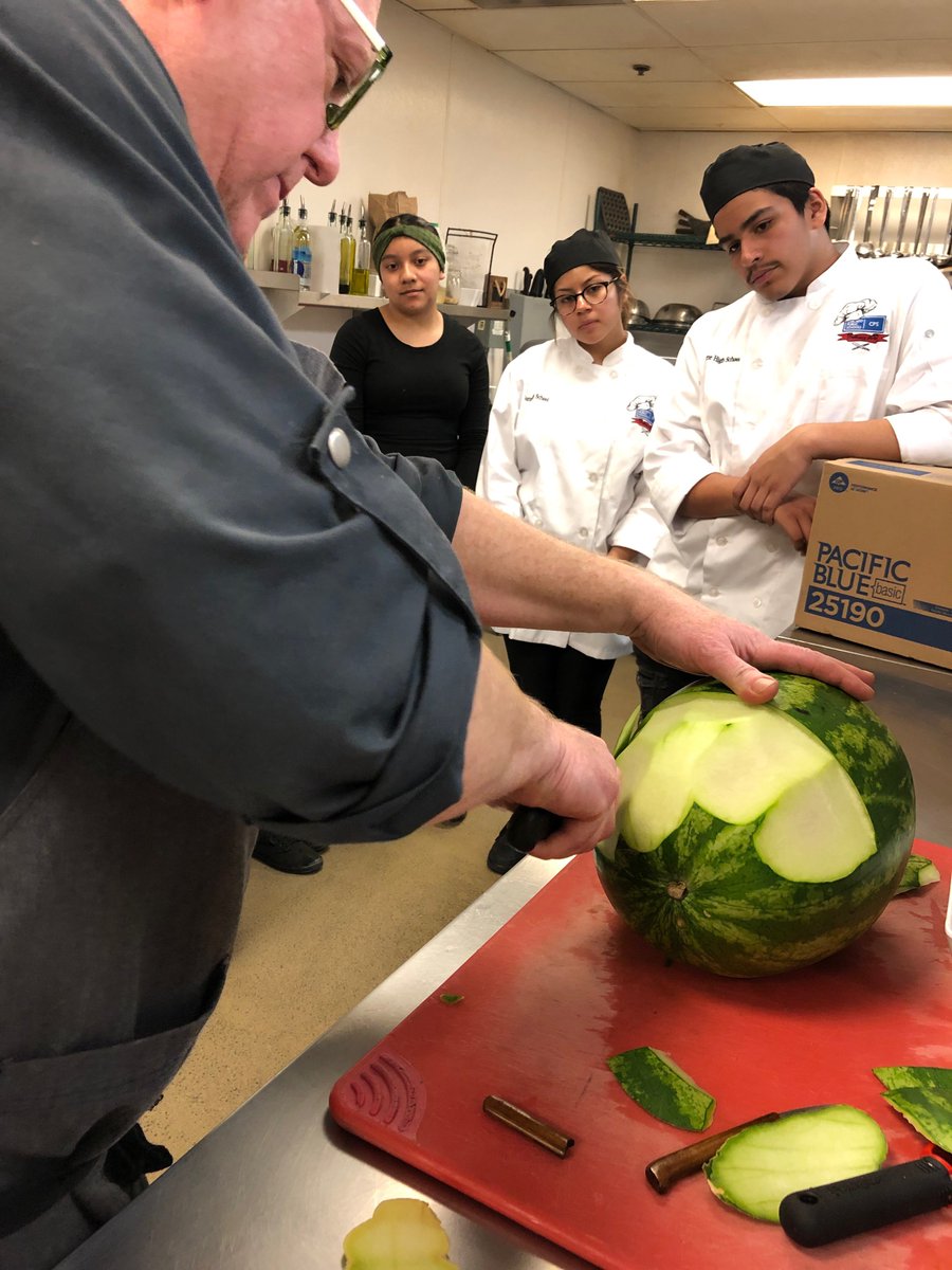CurieHS's tweet photo. Check out our Curie Culinary students at their ProStart Partnership job shadow event at Current Kitchen in downtown Chicago today. Way to go, future Chefs! #CurieCTE #CurieCulinary #condorpride https://t.co/DB6lC1BXR5