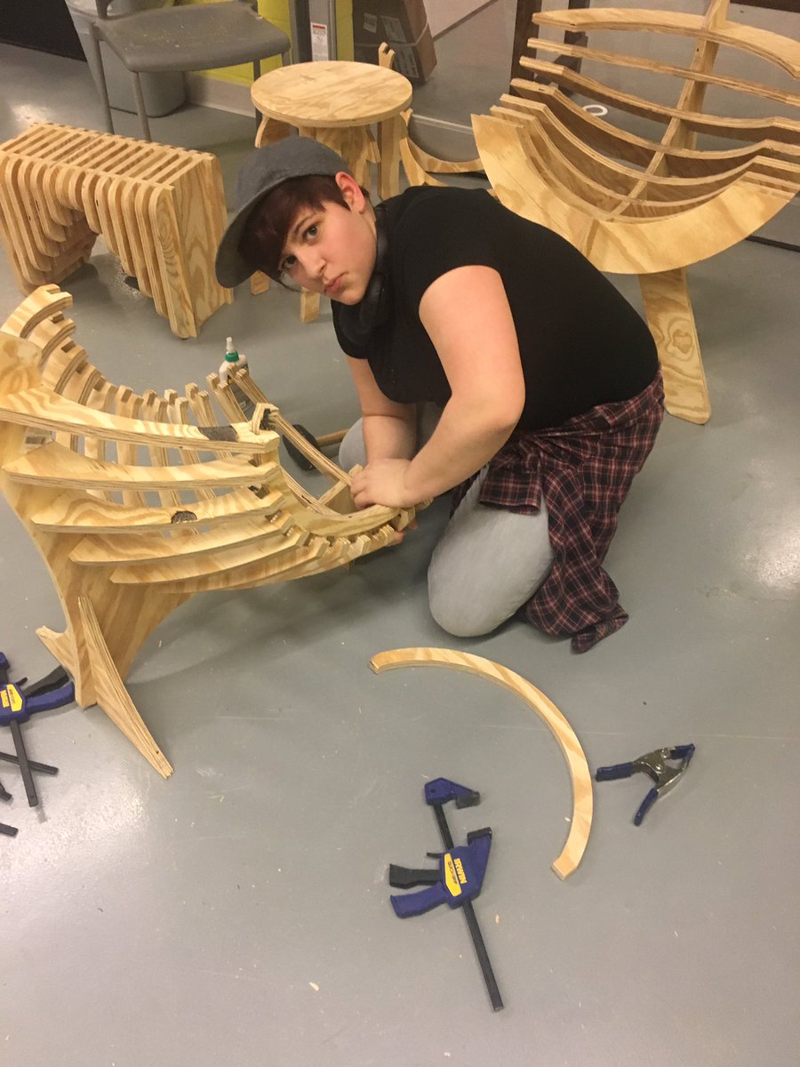 FabLabMECHS's tweet photo. New age gaming chair. https://t.co/Bb6k9oEhtK