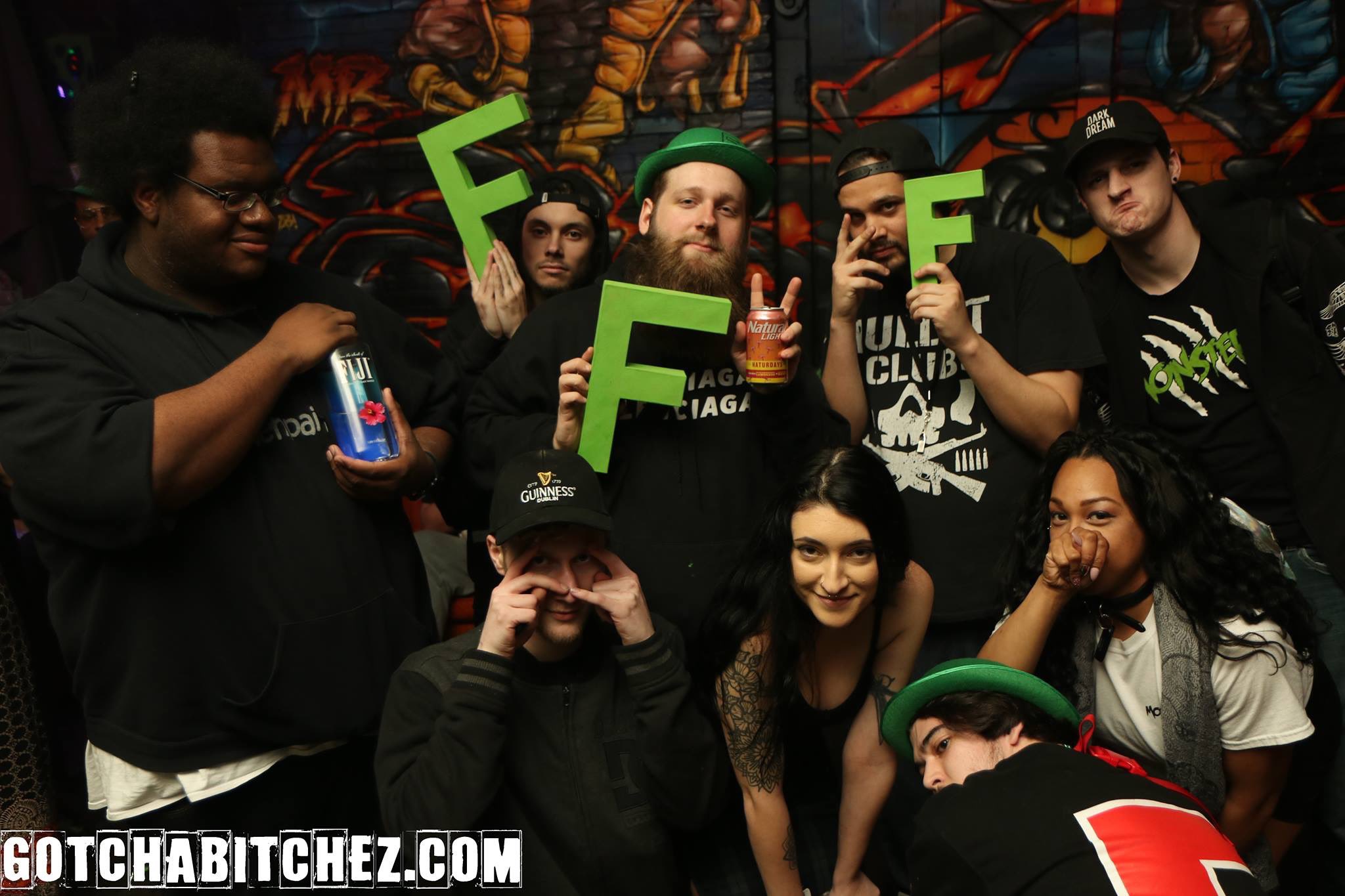 F chat