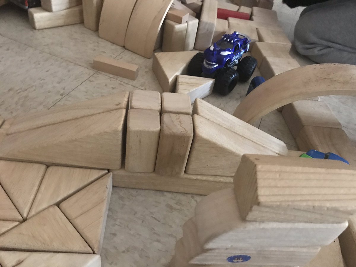 Mrsphillipskin1's tweet photo. Some of my kinder friends used the big blocks to build a ‘world’ called “Traffic World” and included this amazing bridge. #buildingbridges #buildingislearning https://t.co/OESqg1UiOb
