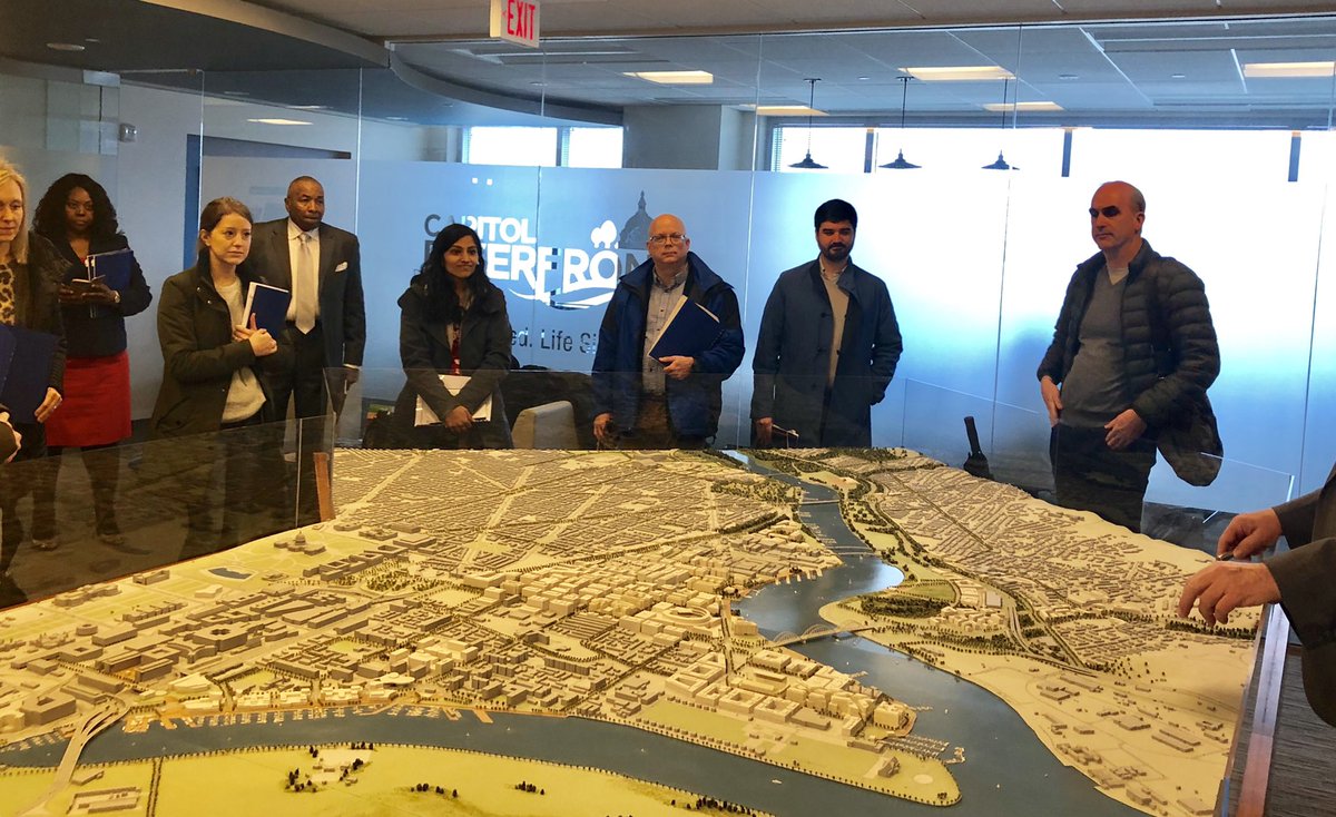 rodikatweet's tweet photo. A treat for the brave ones who ventured outside on a rainy 🌧day in DC - Talking to members of the community and @DC_Housing authority about #affordablehousing and Capper Redevelopment success story! @WBG_Cities #GSURR Forum https://t.co/G59Ghy5QzB