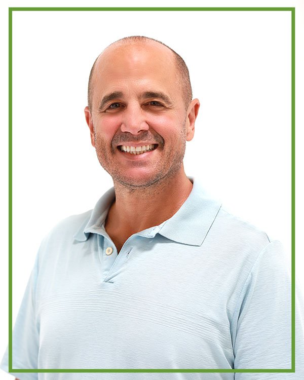VSPCharity's tweet photo. Each of us can do our own part; large or small, it all counts and makes a big difference. Explore our website to see how Shannon and #VincentPozzuoli do their part with the #VSP Charitable Fund. https://t.co/sRP20rLD92
