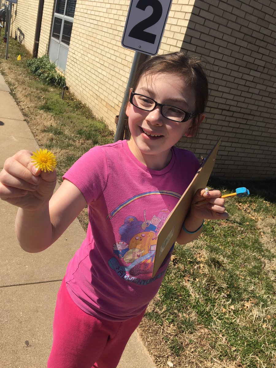 CowdenSPS_3rd's tweet photo. Enjoying our SPRING observation walk! #welcomespring @CowdenSPS_3rd @CowdenSPS https://t.co/w5644elBsQ