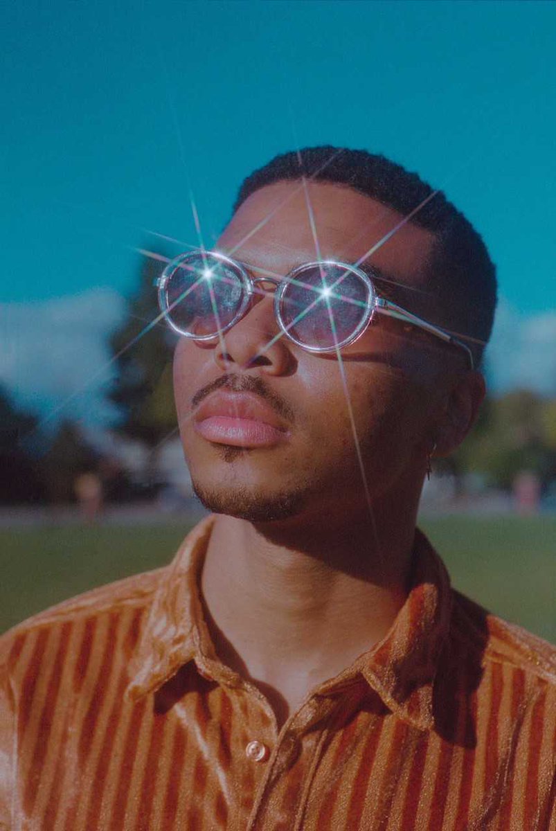 onestowatch's tweet photo. .@kylelux_ Debuts With a Shimmery Ode To Growing Pains, "Rollin' Stone" [PREMIERE]

Read more: https://t.co/ERRuRcE2Zt https://t.co/tguLQhDLyS
