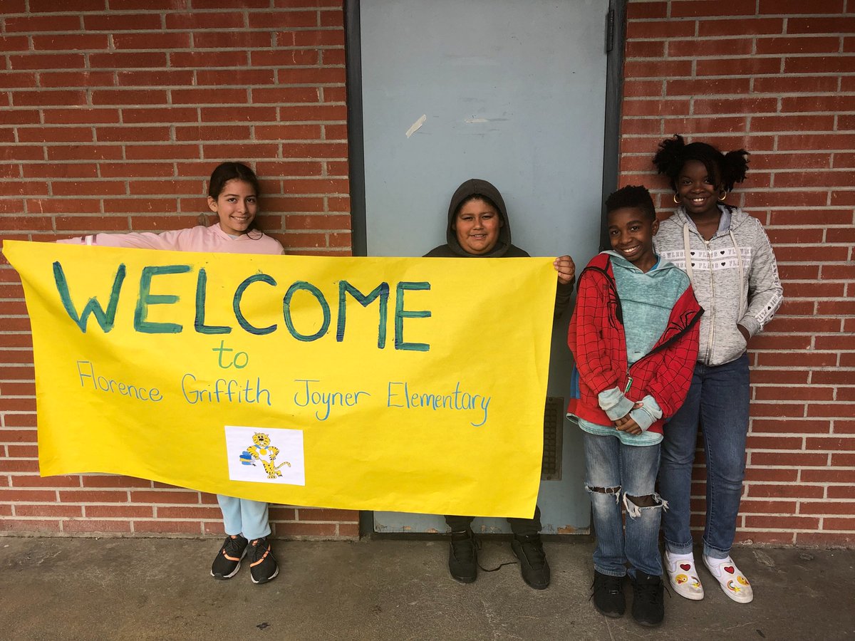 dizzyfeet's tweet photo. Iโm getting a warm welcome down at Joyner School in Watts with #LABallet and @TurnaroundArts https://t.co/fmUEN4Y9Q0