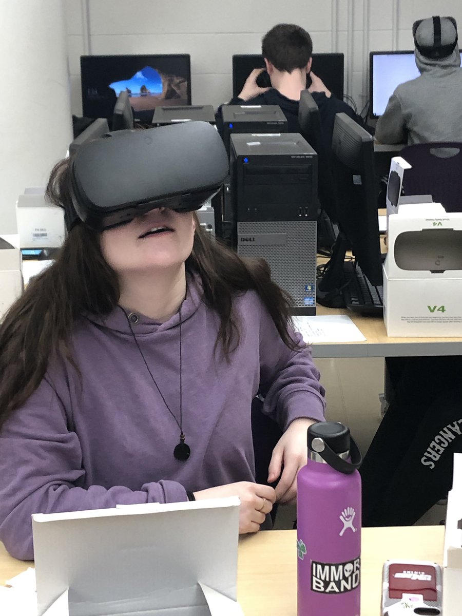 AlbrittHeath's tweet photo. Hospitality and Tourism class enjoying the VR goggles. Traveling the world! https://t.co/wVzUvOE6bT