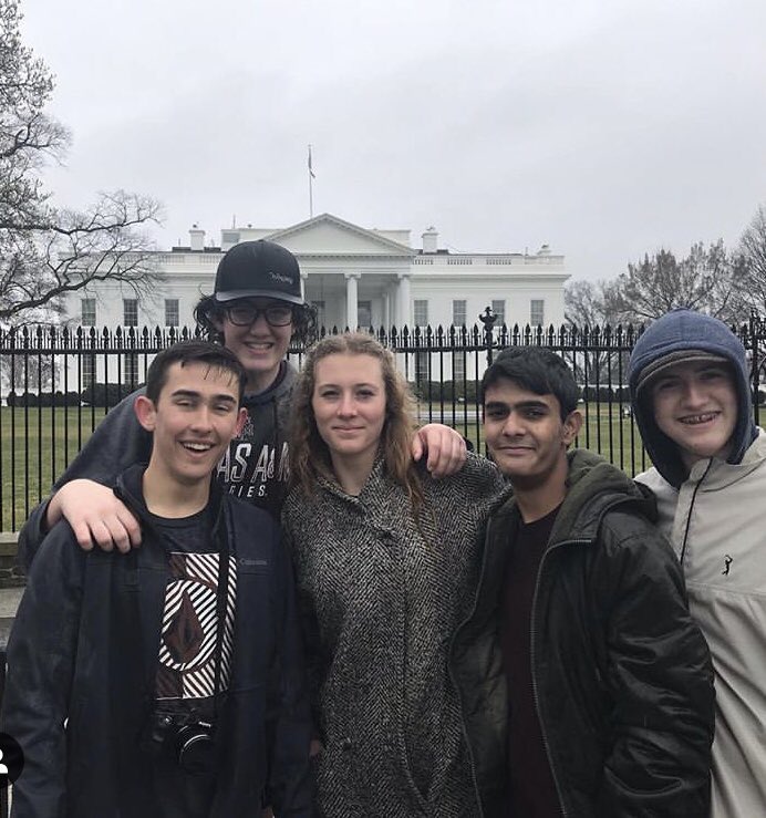 laketravisMUN's tweet photo. having a great time sightseeing DC at nationals! #bringhomethegavel #LTMUN @WAMUNC @ltisdschools @gbutler74 @BradLancasterLT https://t.co/g4gfd9Ed8e