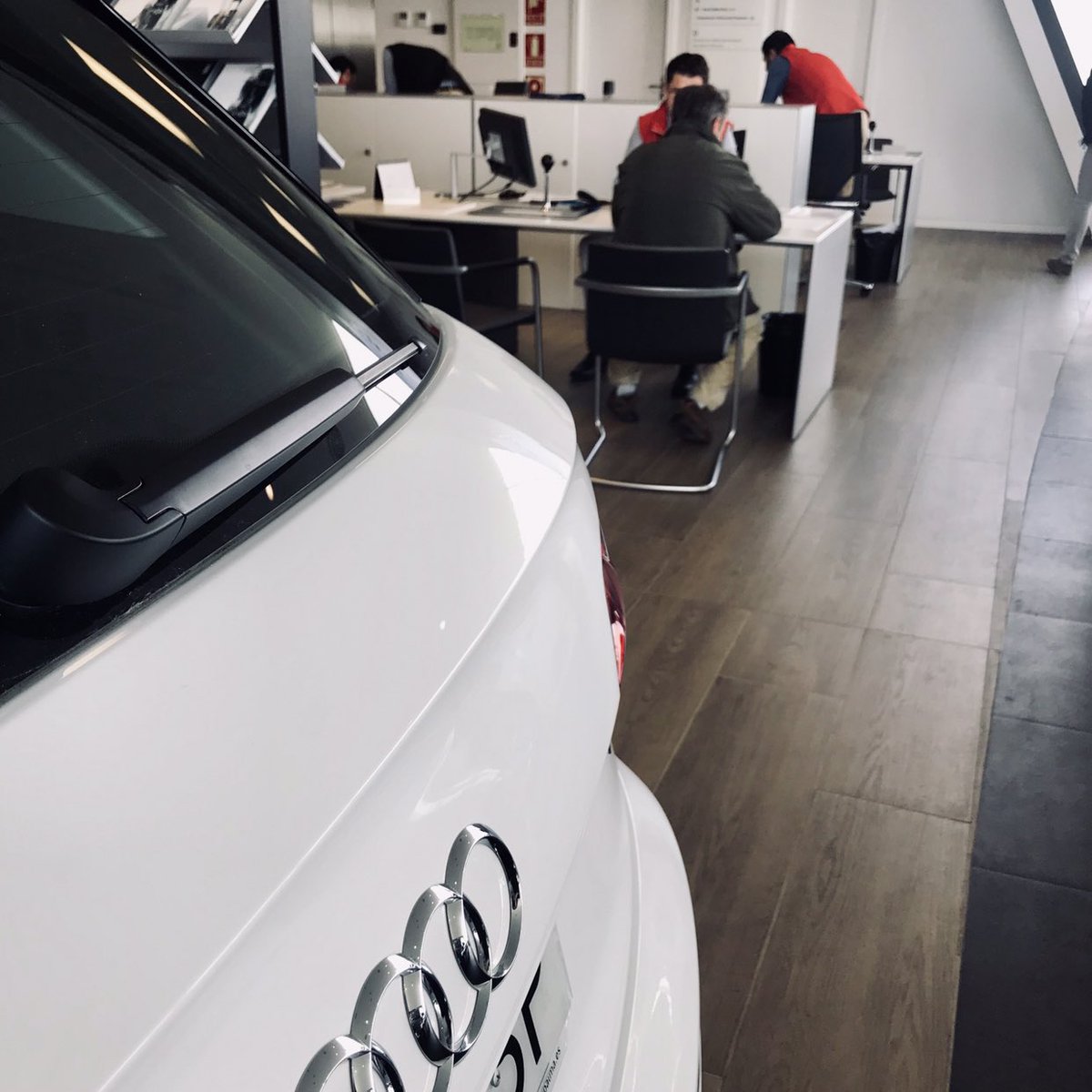 AudiCenterPalma's tweet photo. ¡Ya están aquí los #AudiDays con increíbles descuentos en modelos de stock! Ven a tu concesionario #AudiCenterPalma este viernes 22 y sábado 23 de marzo y llévate tu #Audi. https://t.co/j7Is2FWneM